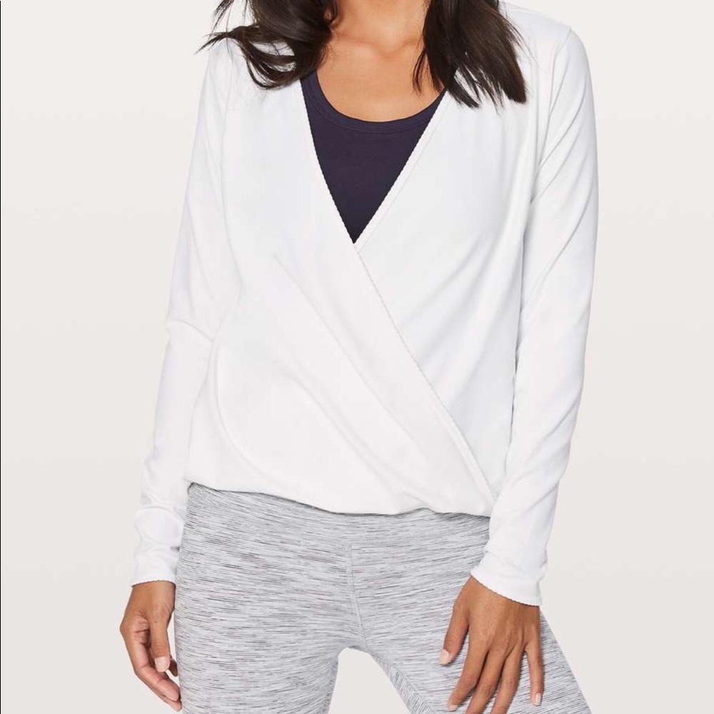 New Lululemon full freedom Long sleeve top Sz 10